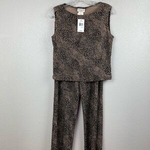 NWT Sarah B Studio Matching Two-Piece Sleeveless Top and Pants Size Petite M